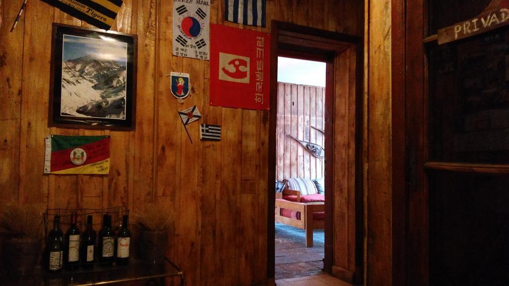 Portezuelo Del Viento - Hostel De Montana ラス・クエバス エクステリア 写真